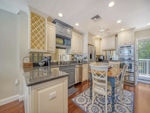 Longboat Key Gulf View Two Bedroom Vacation Rental PLUS DEN (3 bedrms)